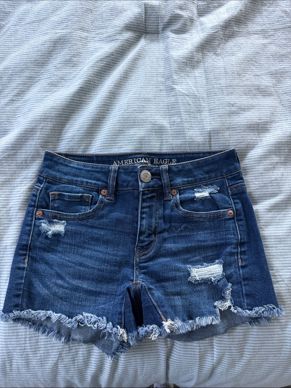American Eagle Midi Shorts 00